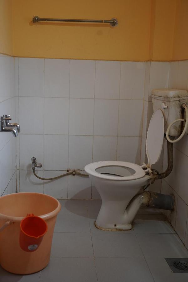 Hotel Rajesh Kolhapur Zewnętrze zdjęcie